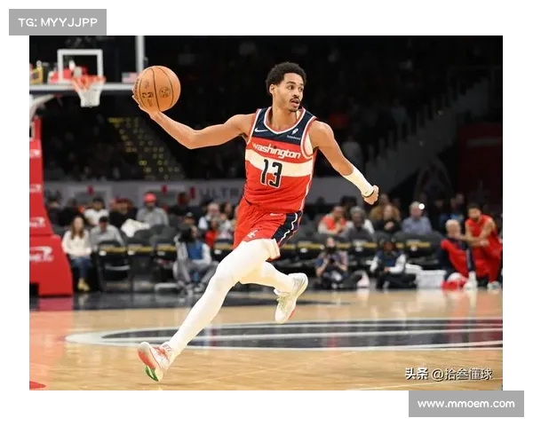 NBA社区热议：新赛季最值得关注的球员与球队，谁能脱颖而出成为冠军热门？