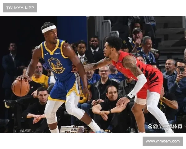 NBA社区热议：新赛季最值得关注的球员与球队，谁能脱颖而出成为冠军热门？